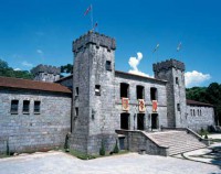 /album/especial%20ch%c3%a2teaux/chateau-lacave-dois-jpg/